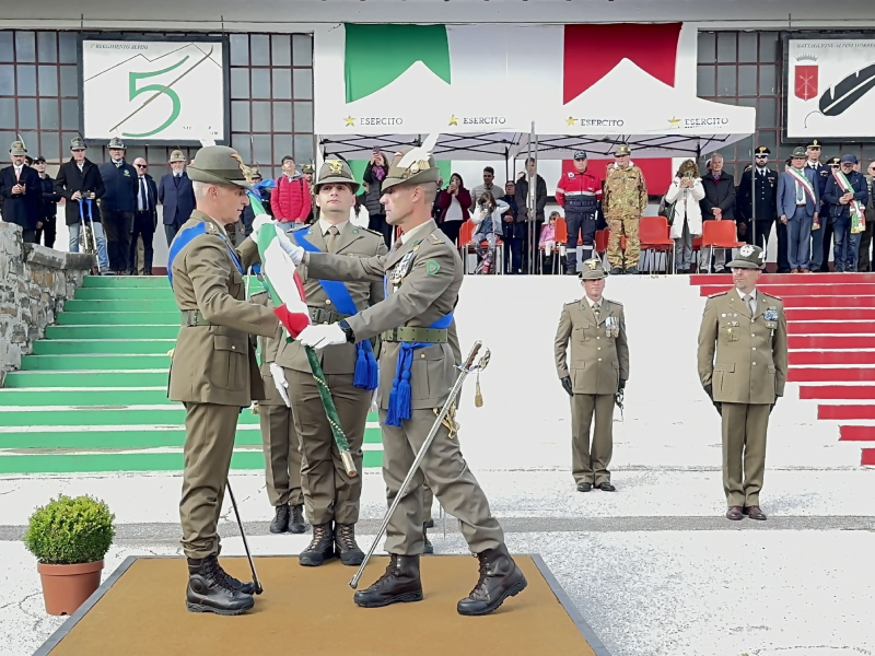Nuovo comandante al 5° Reggimento alpini