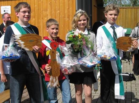 Zum zweiten mal holteOliver Bäumchen den Adler aus den Kasten. Als Kinderkönig 2007. erwählte er sich Beritt Stoppenbrink zur Königin. 1. Ritter Joel Schmidt  und 2. Ritter Tobias Stoppenbrink