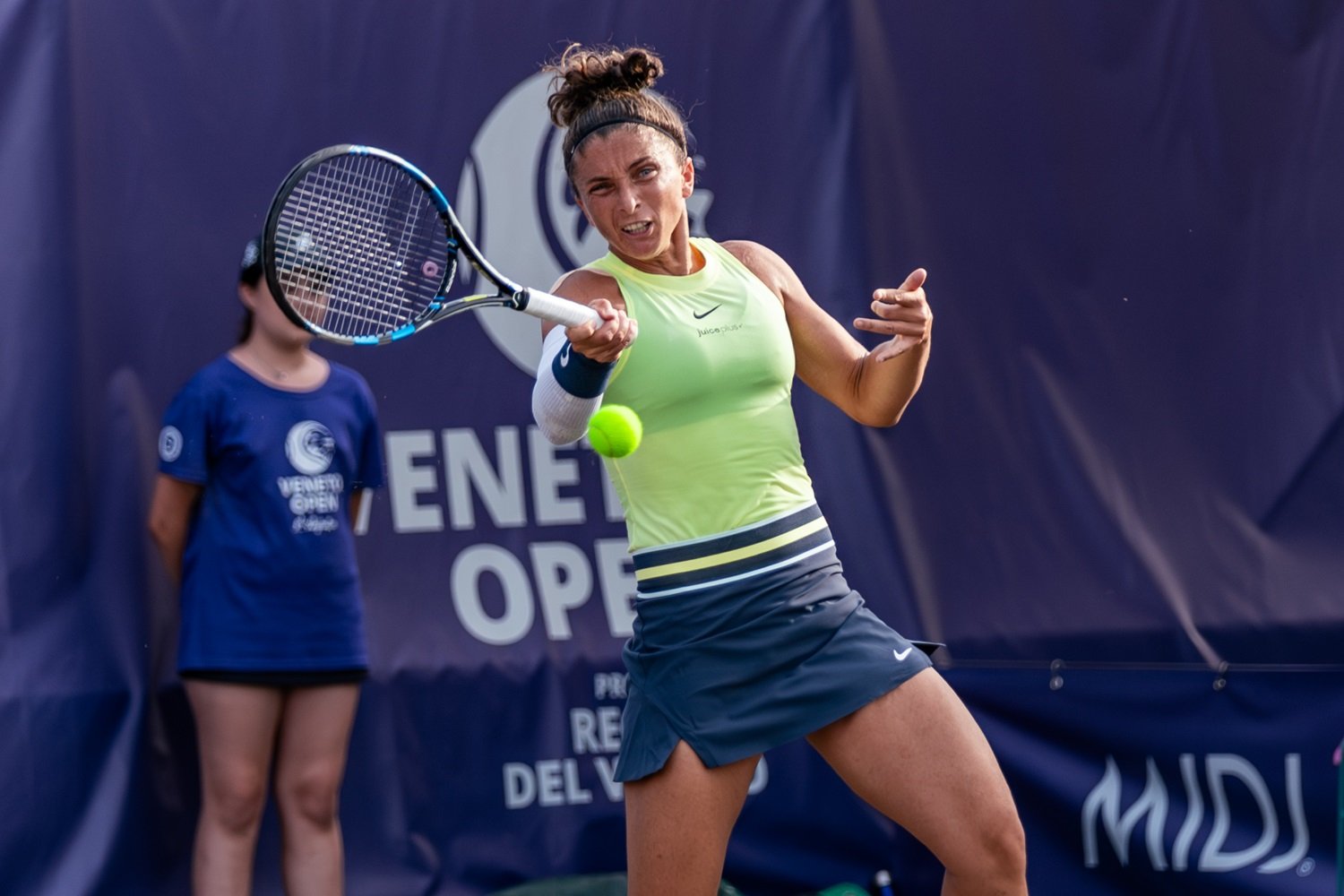 Errani e Pedone vanno di corsa sull’erba del Veneto Open: sono al 2° turno