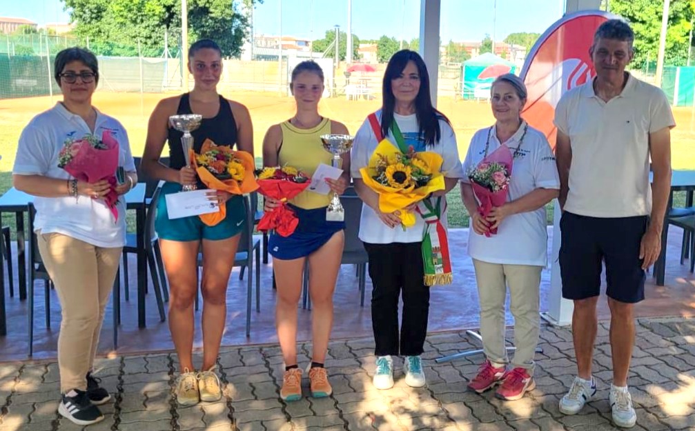 Concluso il Torneo di Tennis di Seconda Categoria Maschile e Femminile