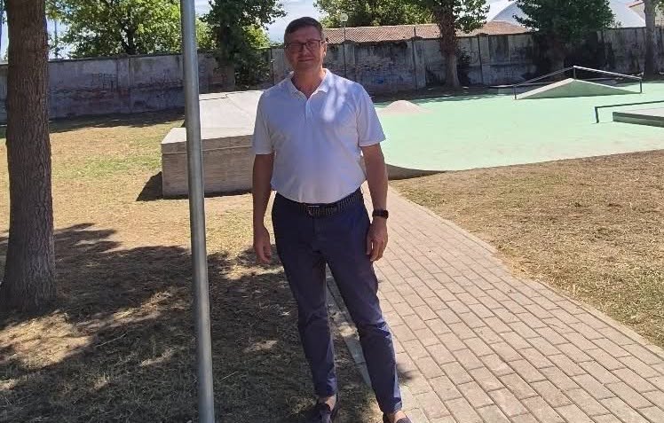 Parco Maddalena, gli studenti della Scuola Edile al lavoro per riqualificare il muro di confine