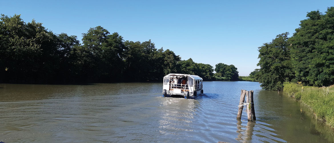 Fiume di mezzo. Riprende la stagione turistica di navigazione sul Canalbianco