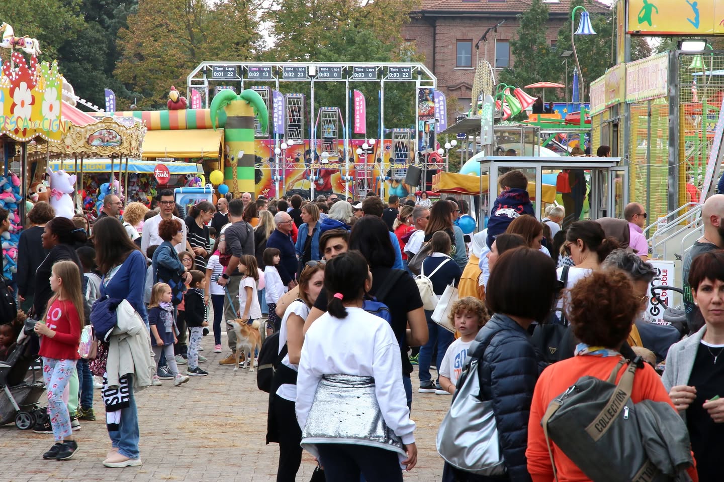 Rovigo si anima con il Luna Park di primavera e domenica negozi aperti