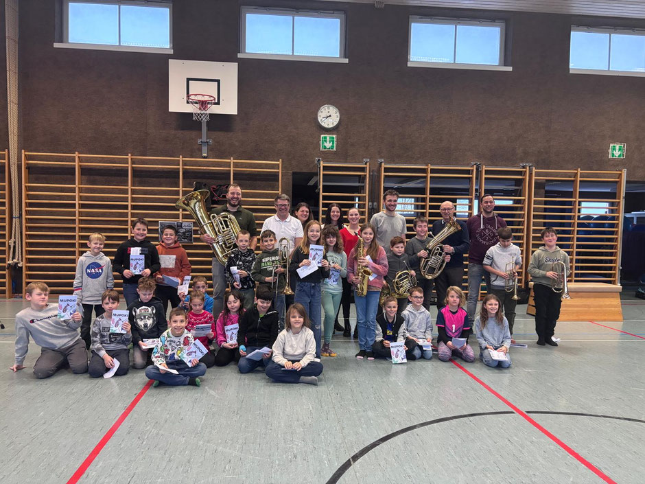 Instrumentenvorstelltag in der Volksschule