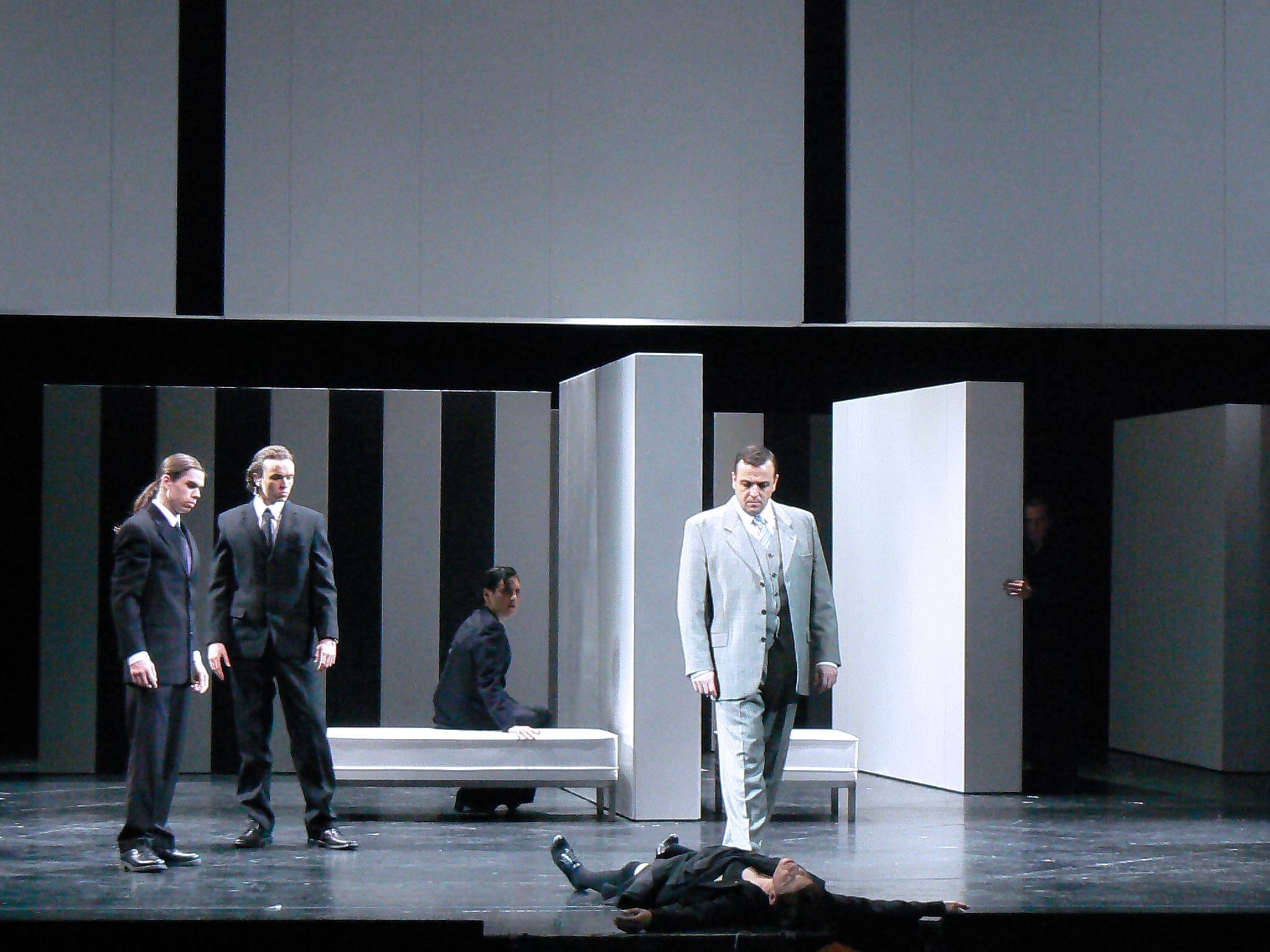 photo de la scénographie de : L'Incoronazione di Poppea. Stadttheater Klagenfurt. Mise en scène Laurent Laffargue.