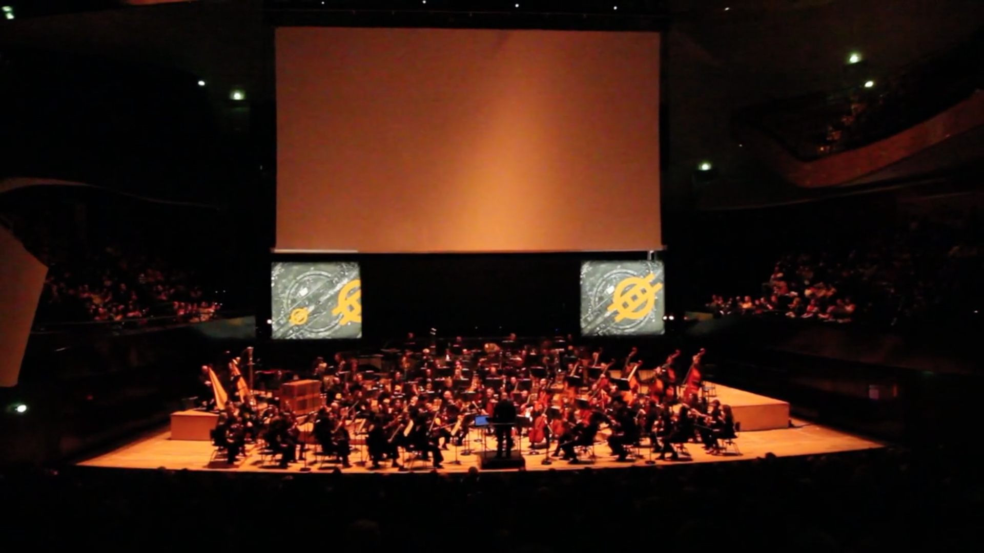 Photo de la scénographe de Low Heroes à la Philharmonie de Parus