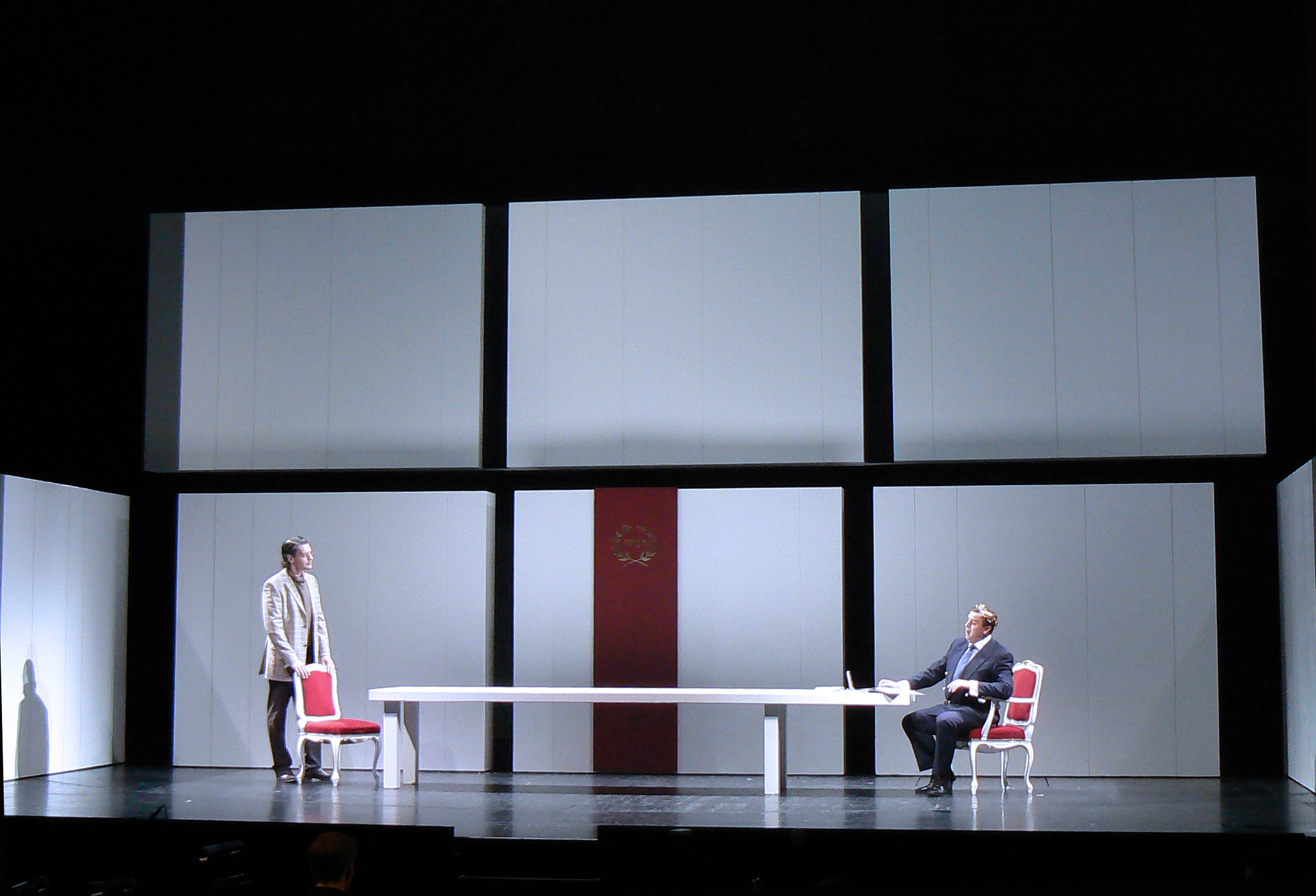 photo de la scénographie de : L'Incoronazione di Poppea. Stadttheater Klagenfurt. Mise en scène Laurent Laffargue.