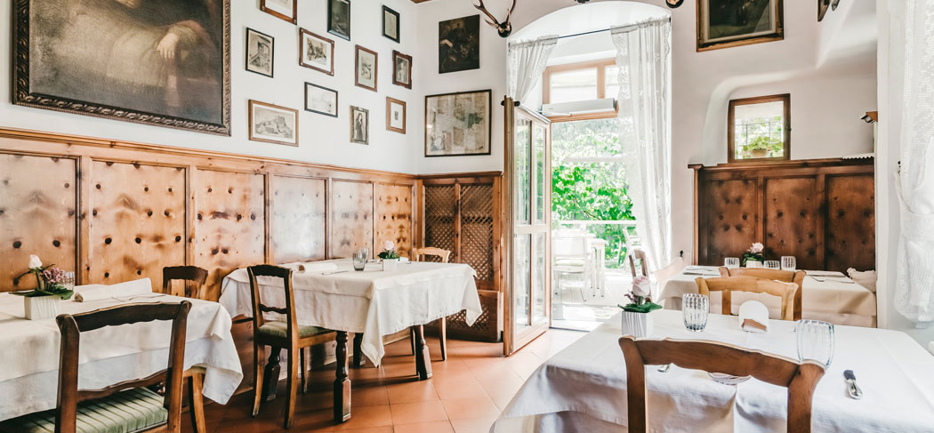 Restaurant Finsterwirt Künstlerstübele Ristorante Oste Scuro Brixen Bressanone - Gourmet Südtirol