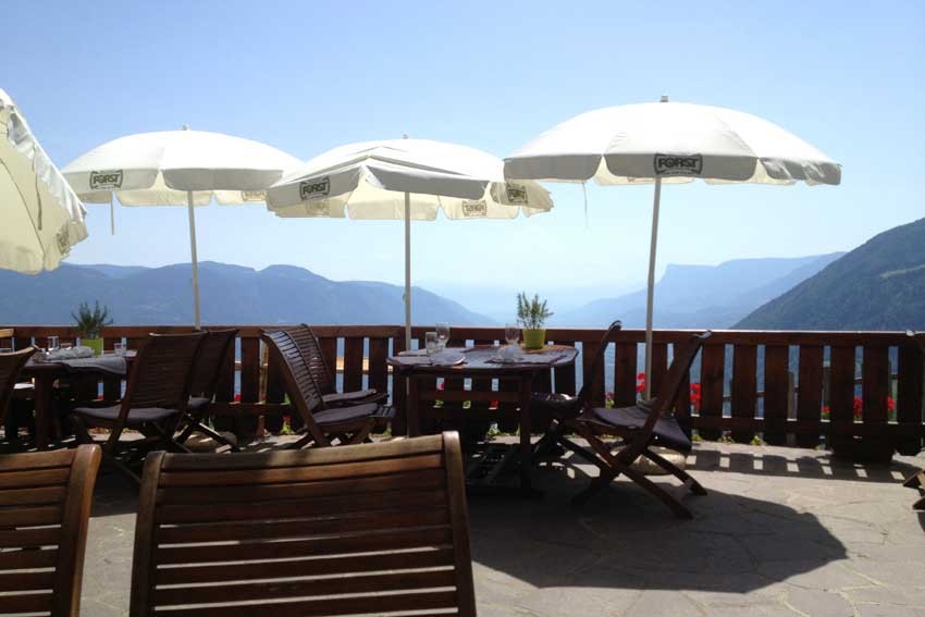 ber den D chern von Algund Gasthof Oberlechener ber den D chern von Algund Gasthof Oberlechener