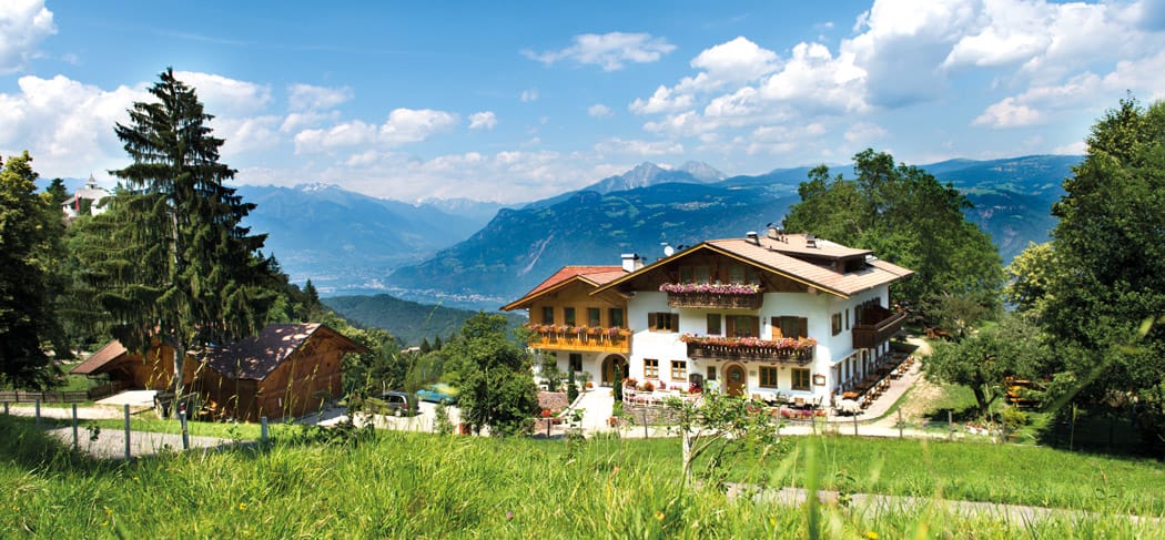 Vista esterna dell'Hotel Jäger a Sirmiano Nalles