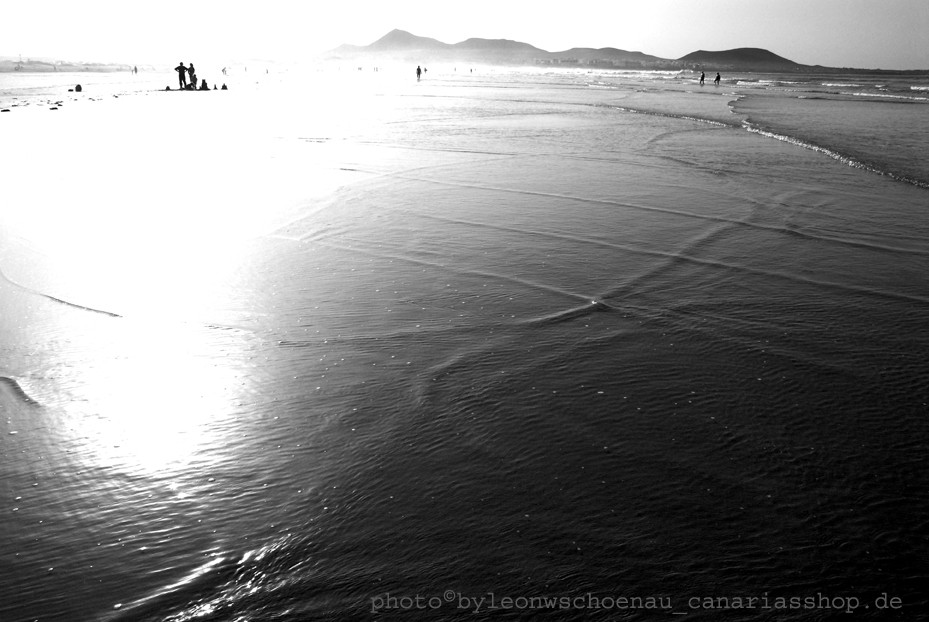 PHOTO-GRAPHICS©LEON.W.SCHOENAU: PLAYA DE FAMARA