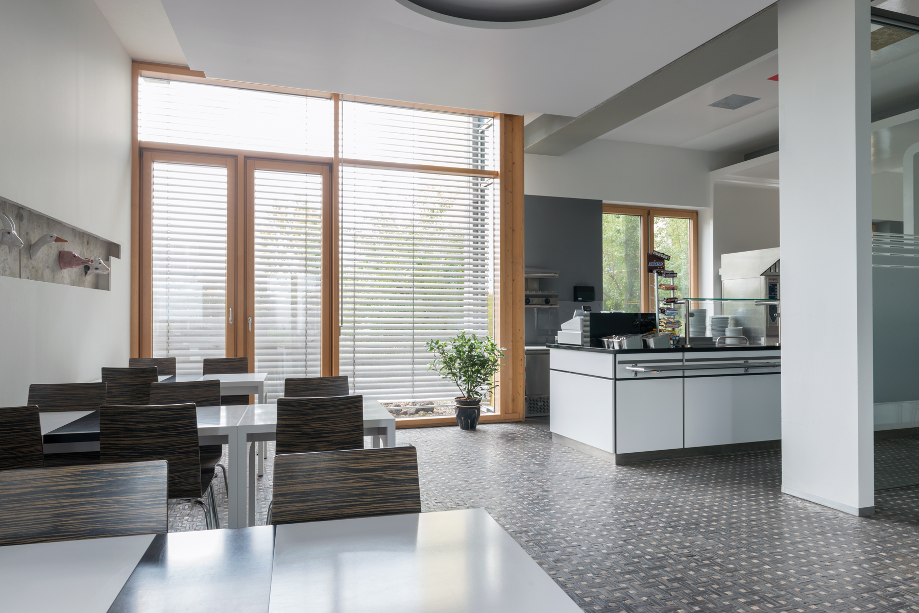 Restaurant black & white catering