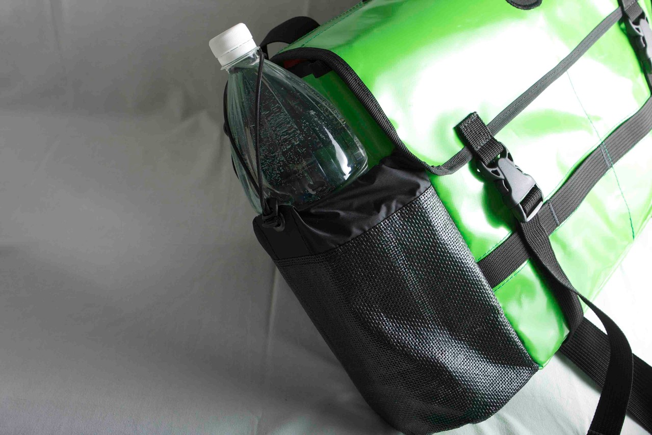 waterproof thwart bag