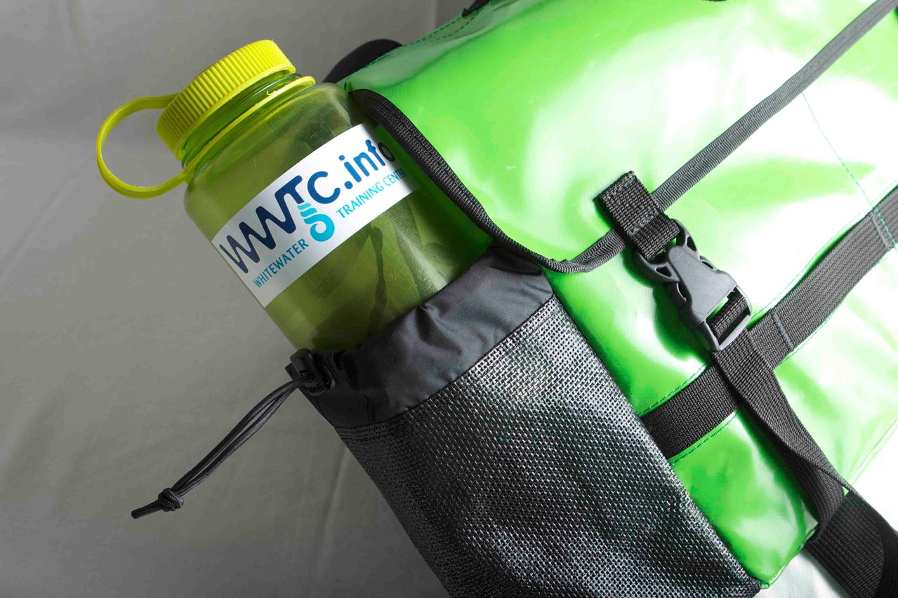 waterproof thwart bag