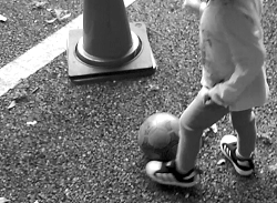 2歳11ヶ月サッカーの練習方法