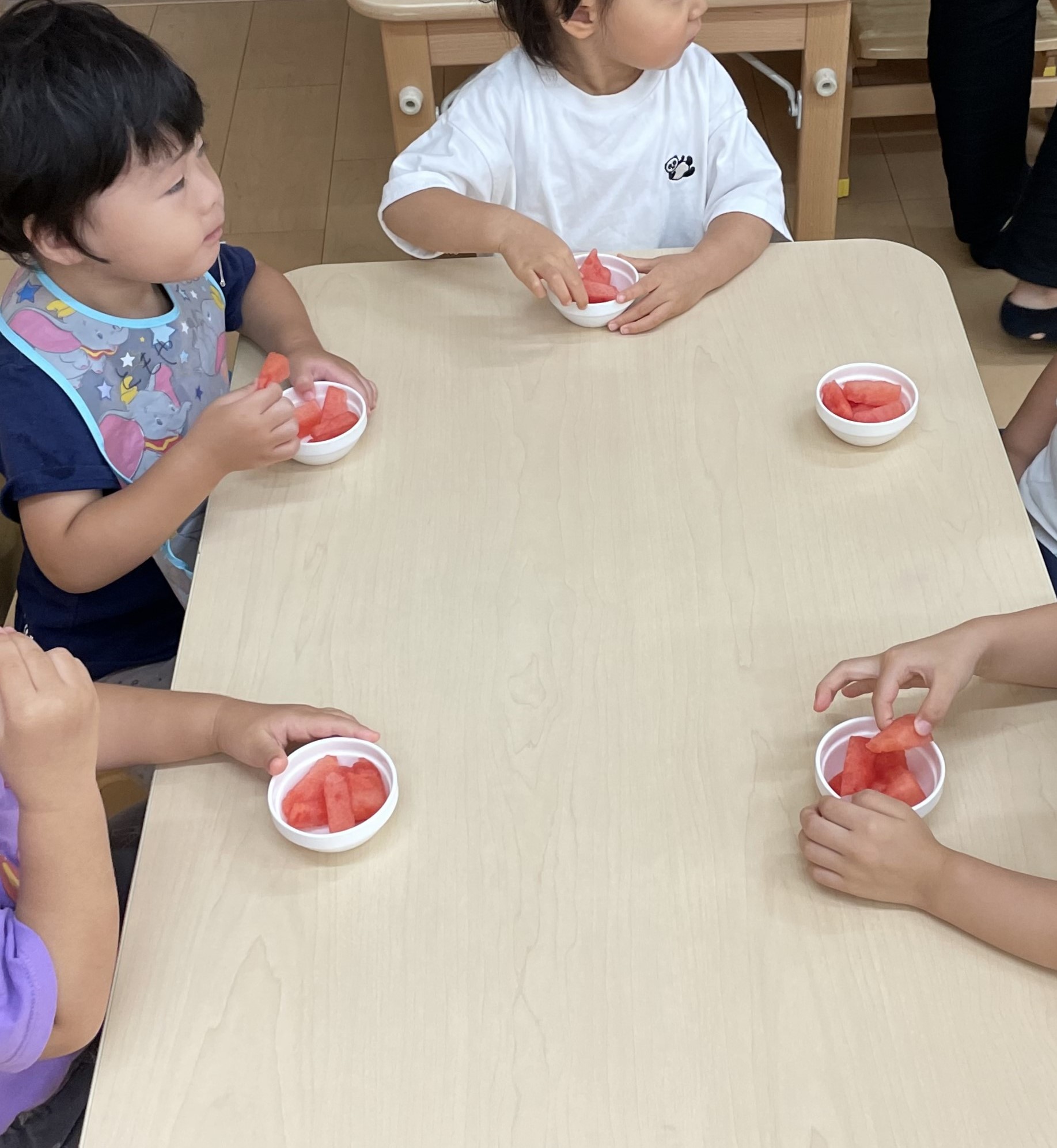 最後はみんなでいただきます！甘くておいしいね！