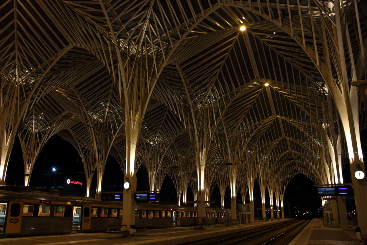 Architecture Gare Oriente de Lisbonne - été 2013 @ Florian Bernier