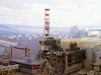 Der Supergau von Tschernobyl: Am 26. April 1986 ereignete sich in Folge einer Kernschmelze und Explosion im Block 4 des Reaktors der Supergau von Tschernobyl.