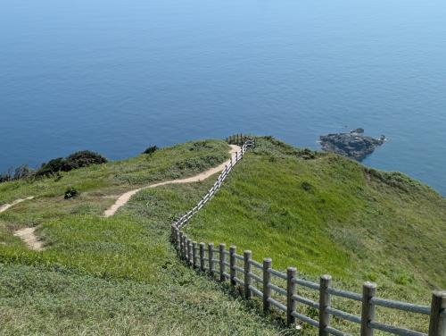 「KeePer施工車と高茂岬の絶景