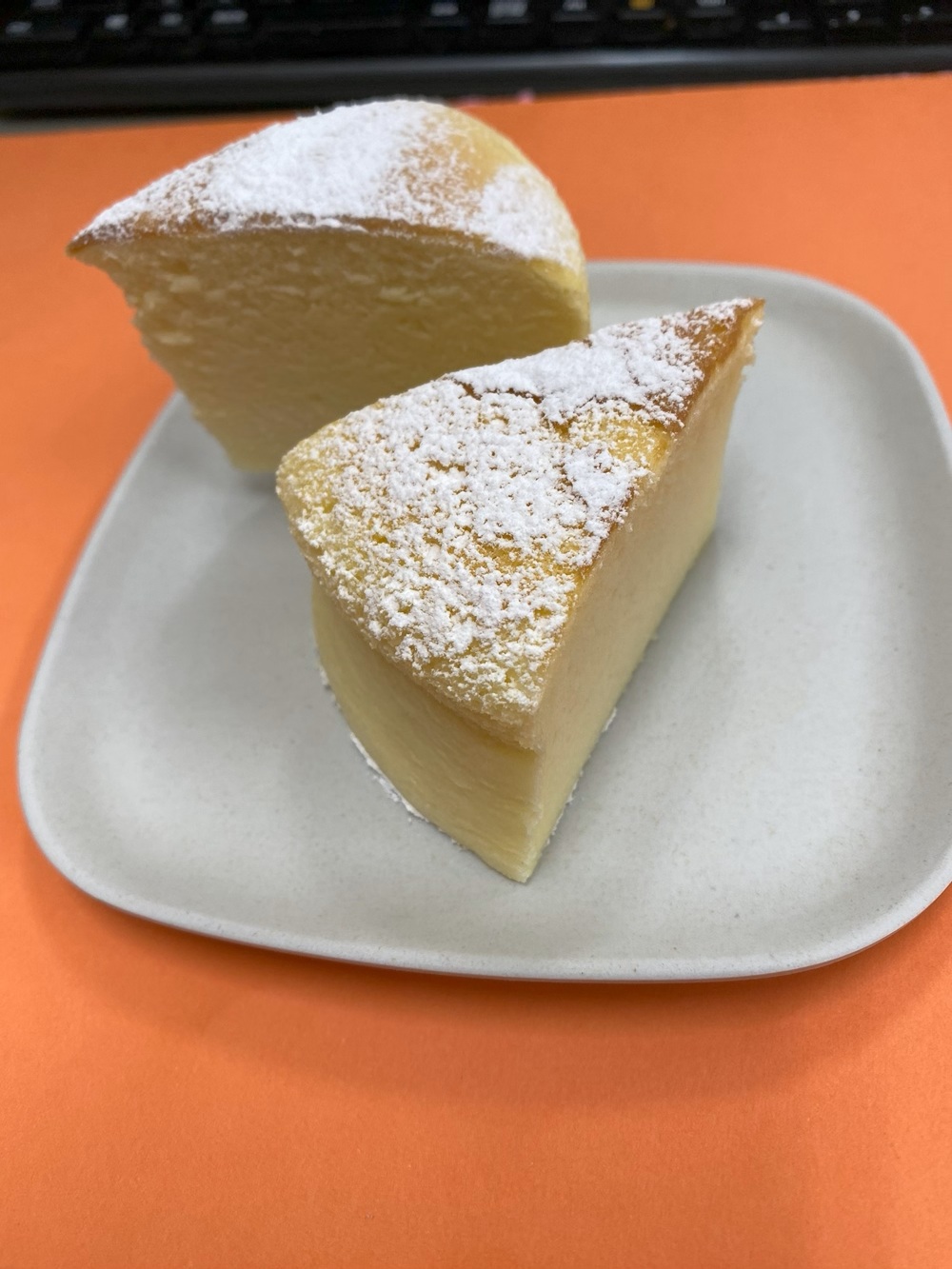 土曜日スイーツ【チーズケーキ】