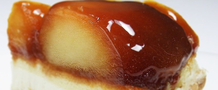 林檎のカラメルケーキ