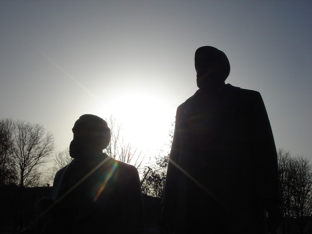 il monumento a Marx ed Engles in Berlino