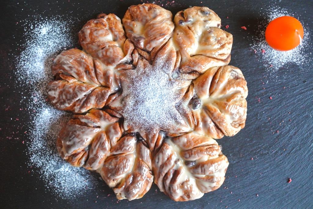 Hefe-Blume mit Eierlikör oder Frischkäse