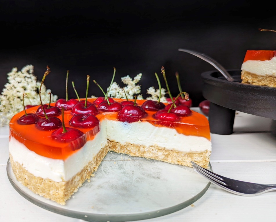 Kuchen ohne backen mit Skyr und Früchten der Saison & Aperol-Guss