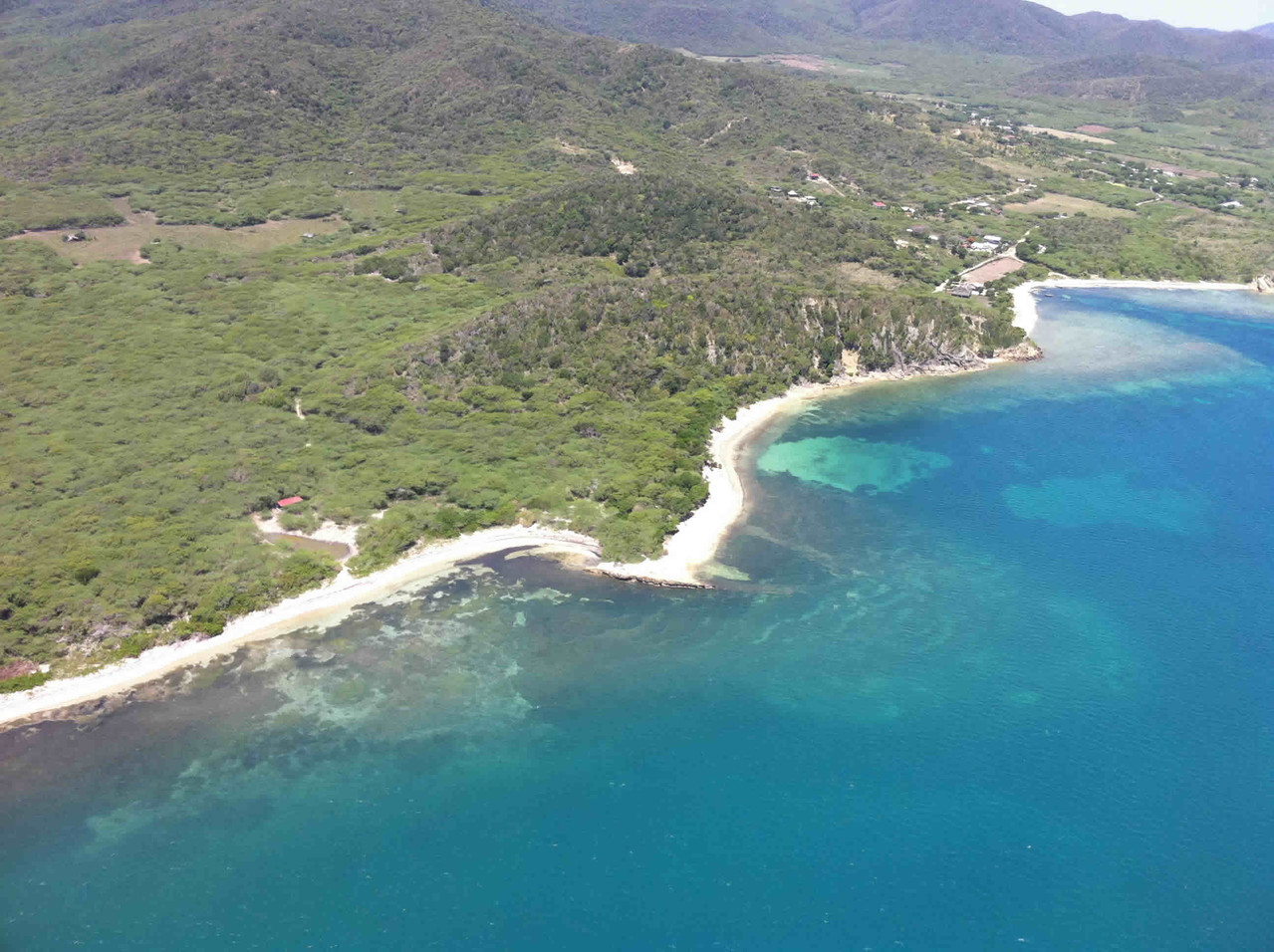 Vista de las playas  de Buen  Hombre