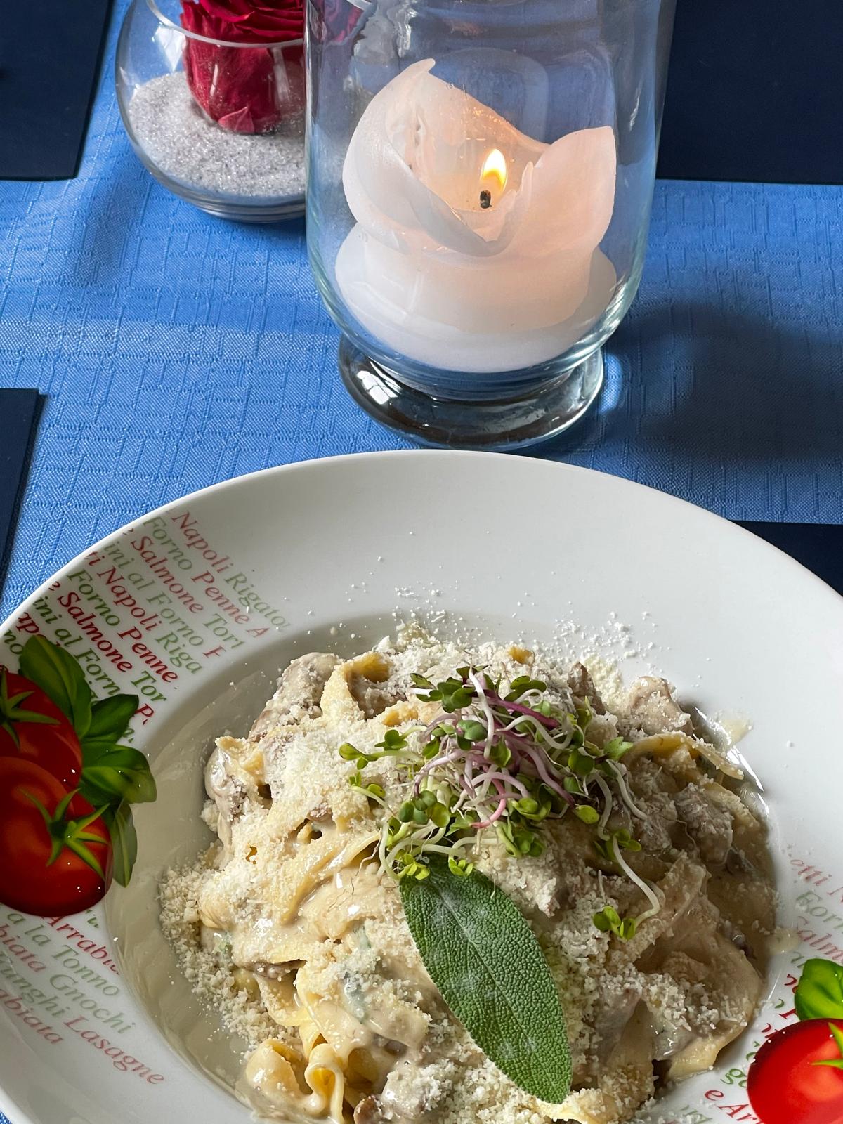 Tagliatelle mit Steinpilzsoße
