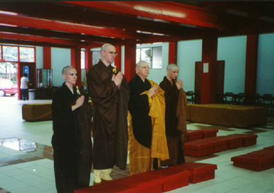 Ordination durch Großmeister Jy Din Shakya (1997)