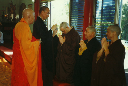 Ordination durch Jy Din Shakya (1997)