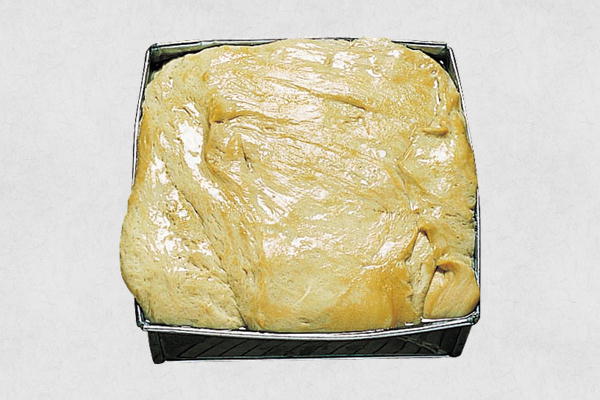 【なま麩（グルテン）】小麦粉から造り出した「植物性たんぱく質」です。中華料理の素材などに使われます。（業務用商品）