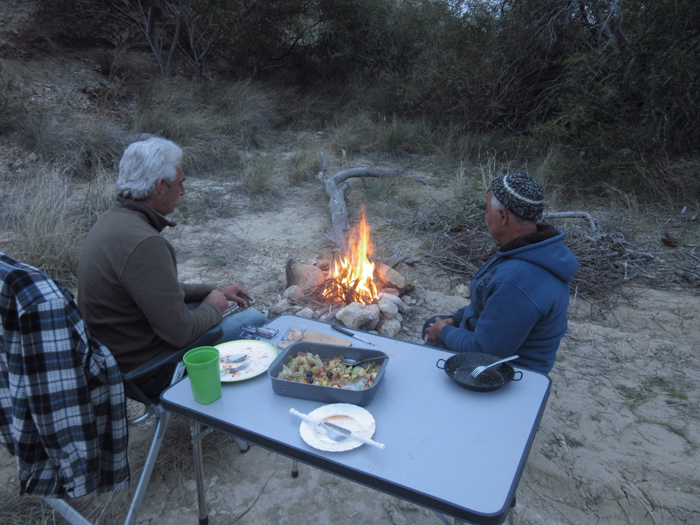 Vanlife Feuer Grillen frei Stehen