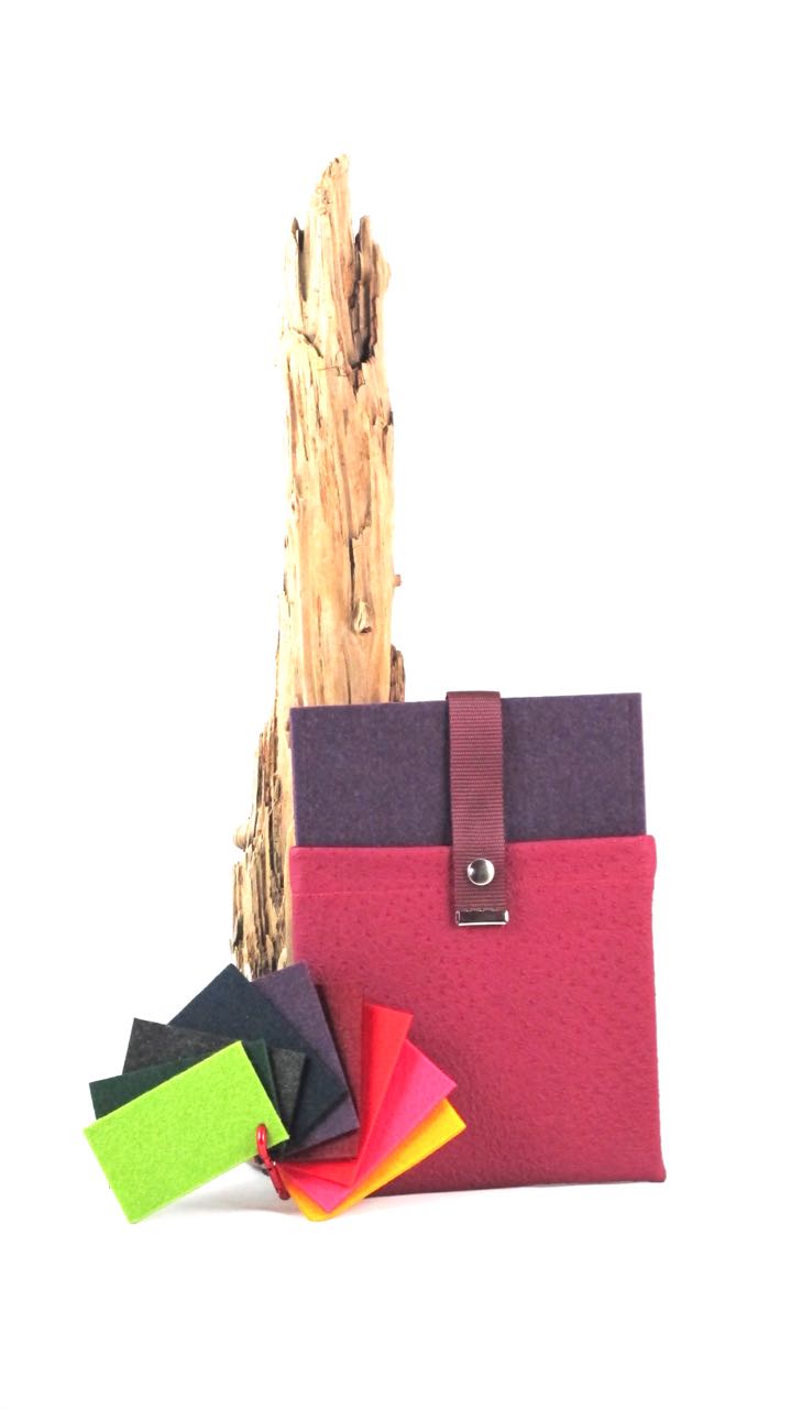CASE in Lila, Tasche in Fuchsie, Babystraußoptik