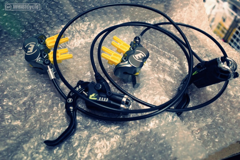 ブレーキ取り付け（MAGURA MT-7）