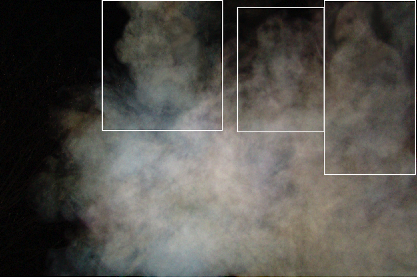 Lors d'ouvertures de fenêtres dimensionnelles, des êtres transdimensionnels peuvent apparaitre dans les molécules de dihydrogène en suspension dans l'atmosphère,.