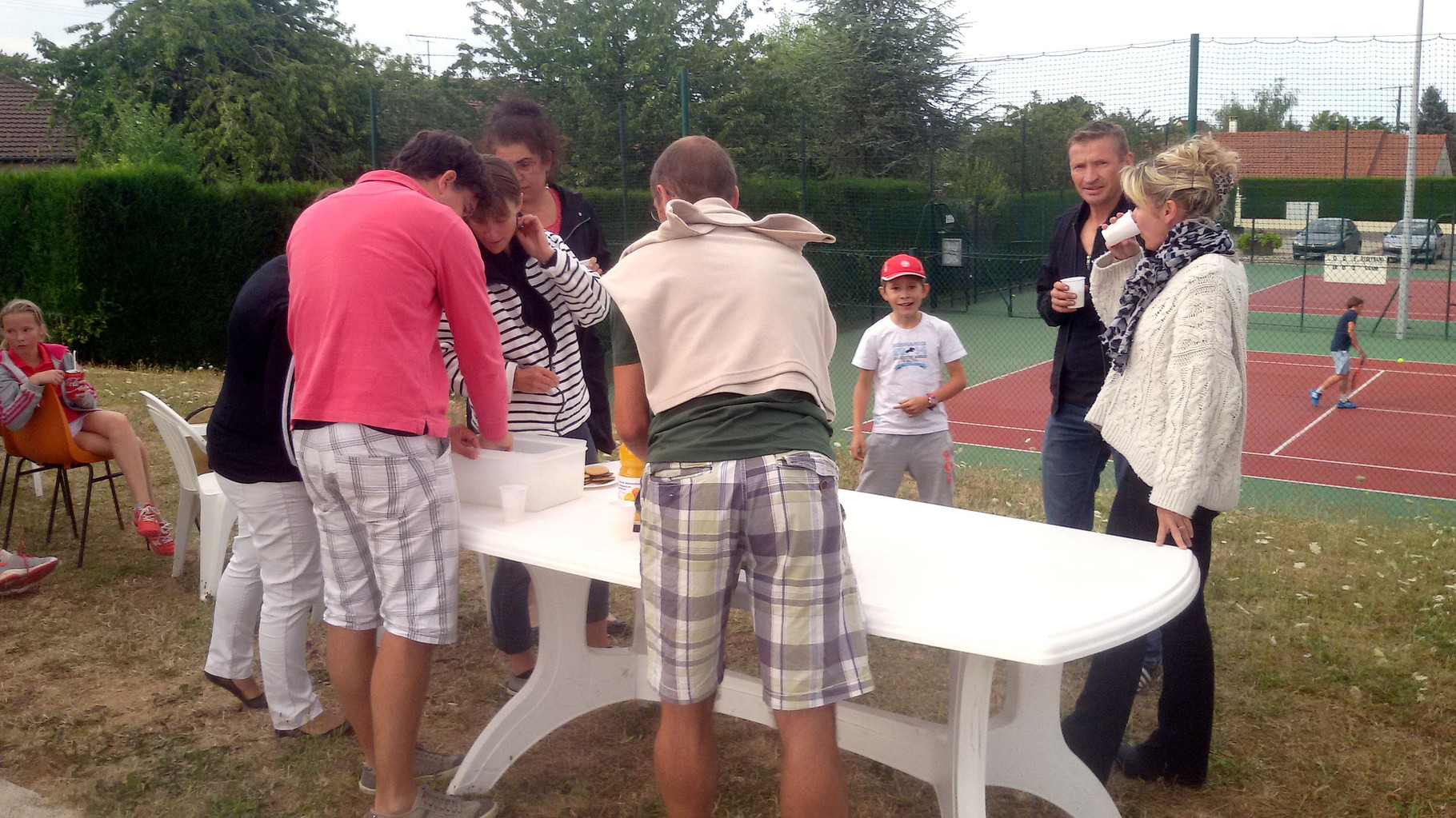 Les soirées du TCB, avec les petits gâteaux d'Eric et le vin corse de Théo, trop conviviales...