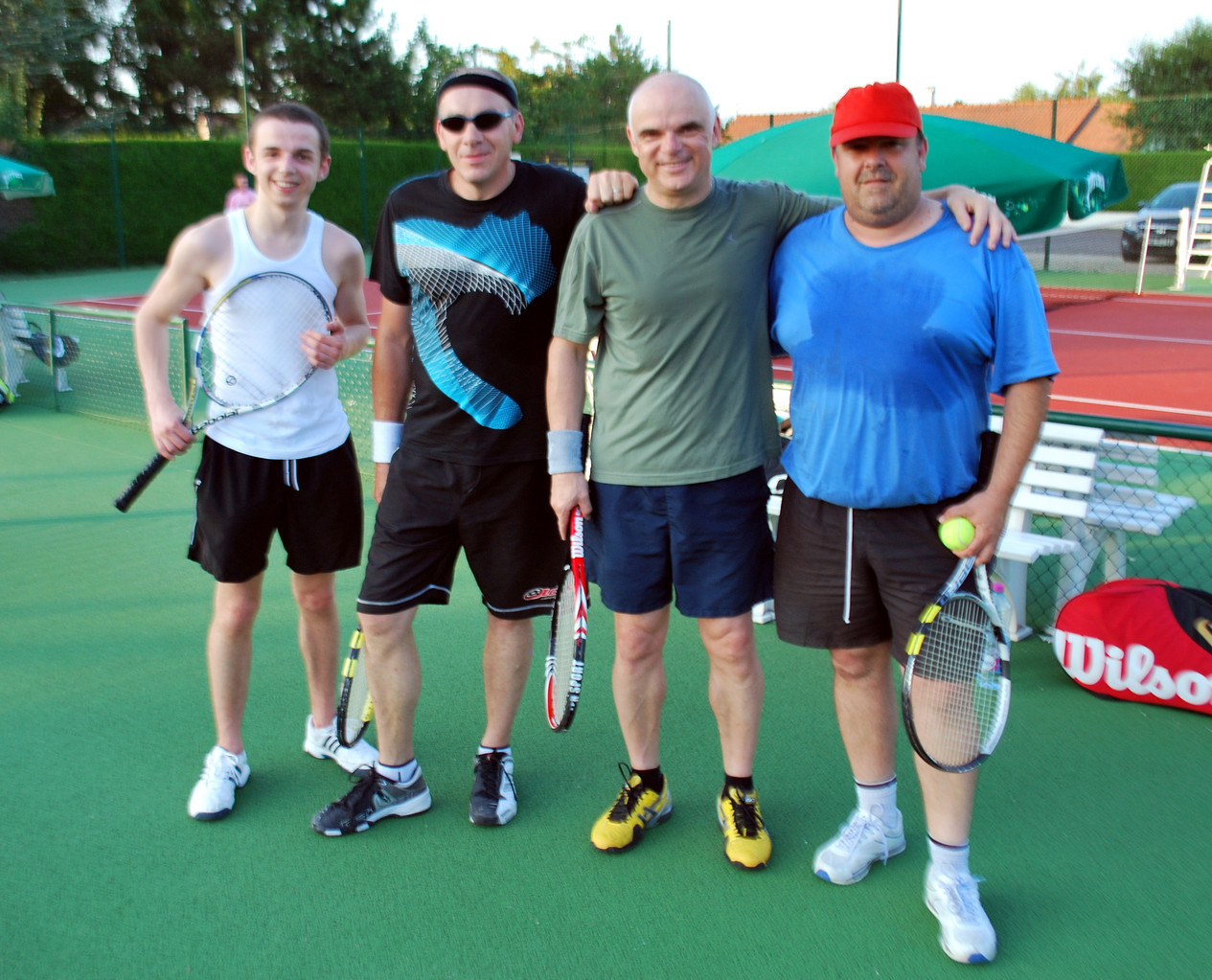 Un entracte spectaculaire avec un match du "tournoi des légendes", avec Nico Murray, Didier "Vilas" Fourmault, Didier Murray, et Benoît "Tulasne" Groux