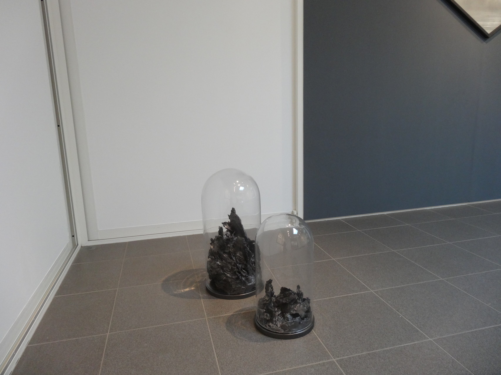 Vues de l'exposition Angélique Lecaille, After Dawn, 2014.