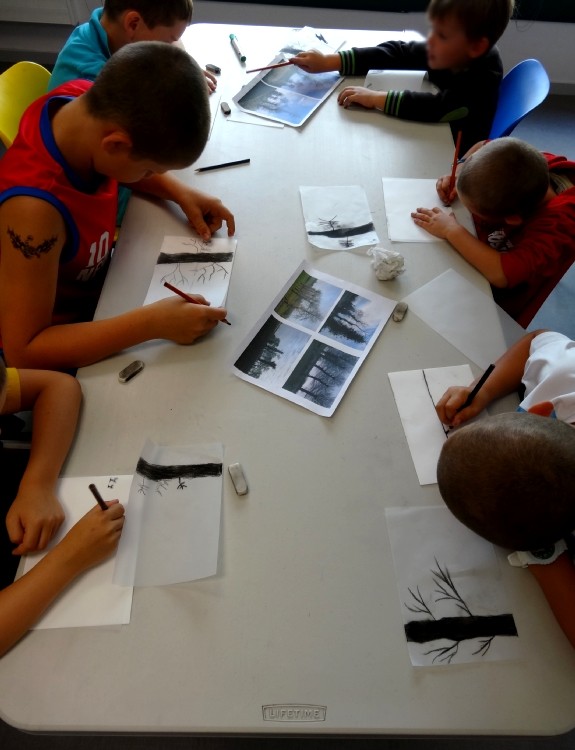 Centre de loisirs d'Iffendic - atelier dessin à la pierre noire