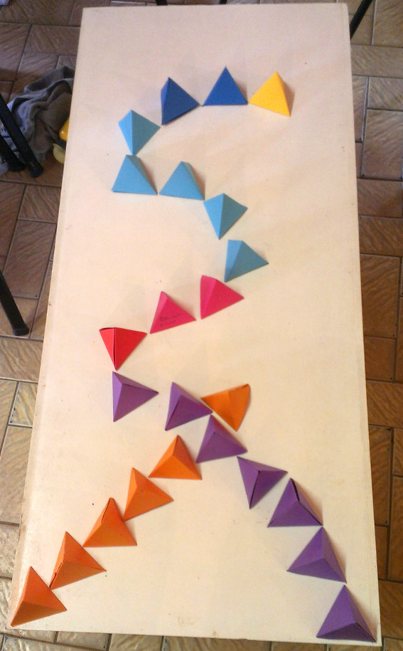 Atelier volumes - CE2-CM1 école élémentaire publique du Moulin à Vent de Montfort-sur-Meu