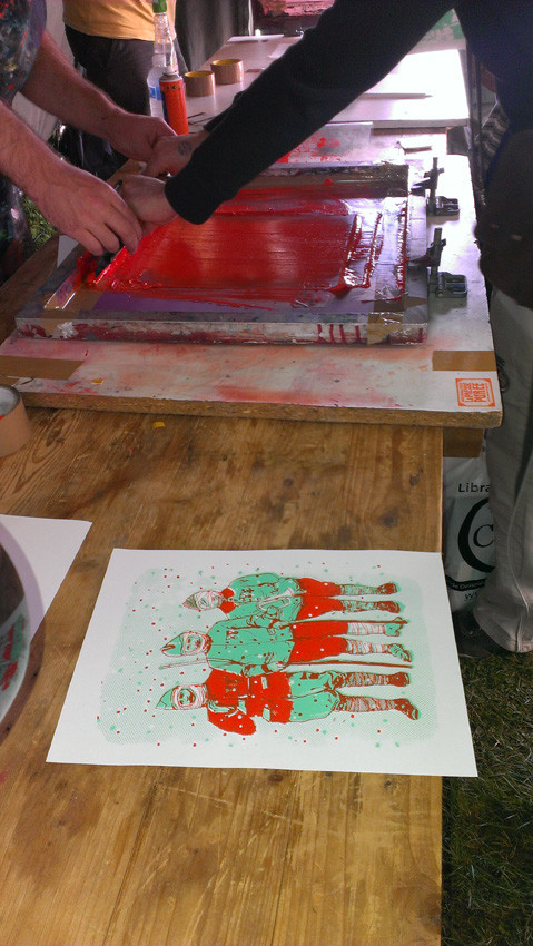 Découverte de la sérigraphie avec La Presse purée (Rennes), animée par Antoine Ronco et Julien Duporté.