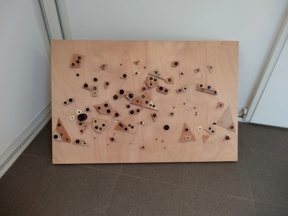 Outils : optiques d'appareils photo et de camescopes pour insolation des deux constellations. Photo : L'aparté.