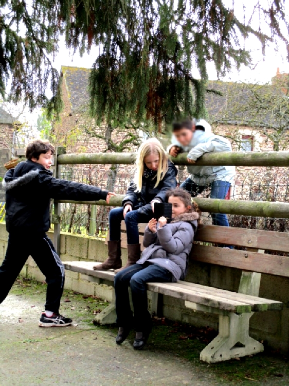 Mises en scène des interdits à l'école