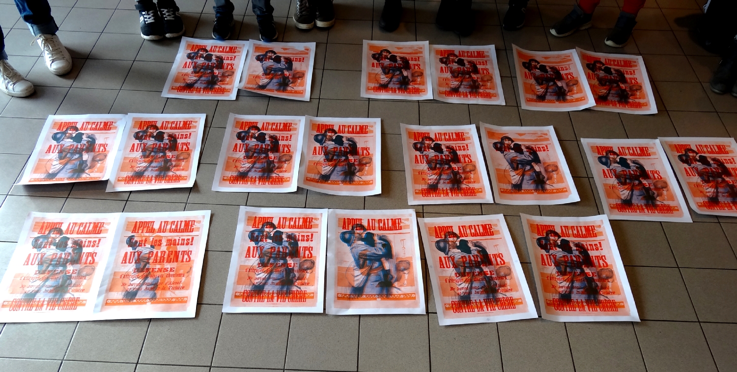 Atelier de sérigraphie mené par Julien Lemière et Eric Mahé (Atelier du Bourg) à Bédée