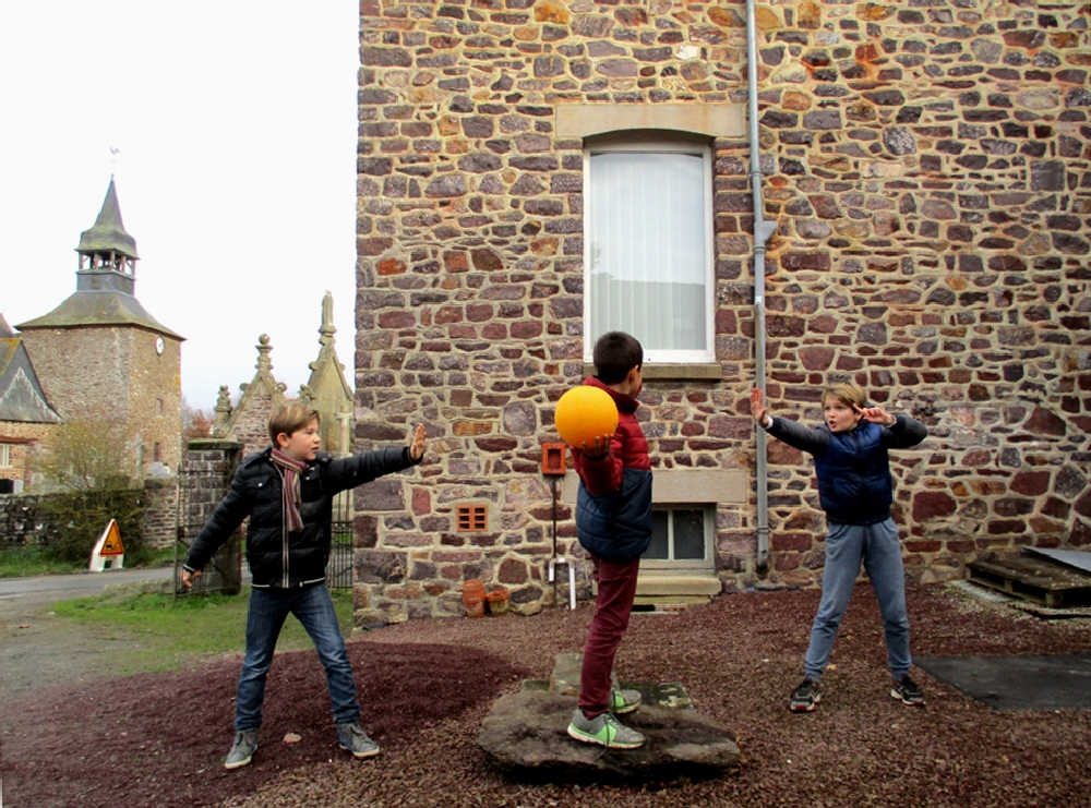 Mises en scène des interdits à l'école