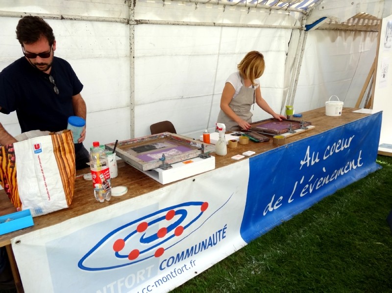 Stand Montfort Communauté au festival Pré en Bulles