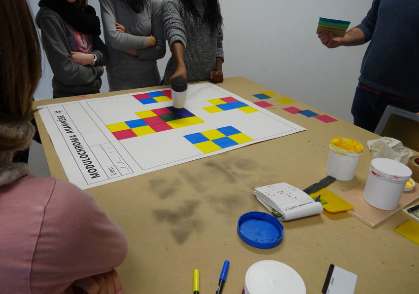 Ateliers sérigraphie de Julien Duporté au collège Louis Guilloux de Montfort-sur-Meu