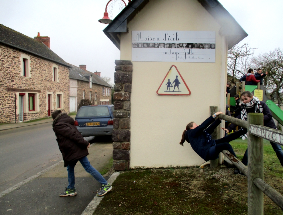 Mises en scène des interdits à l'école